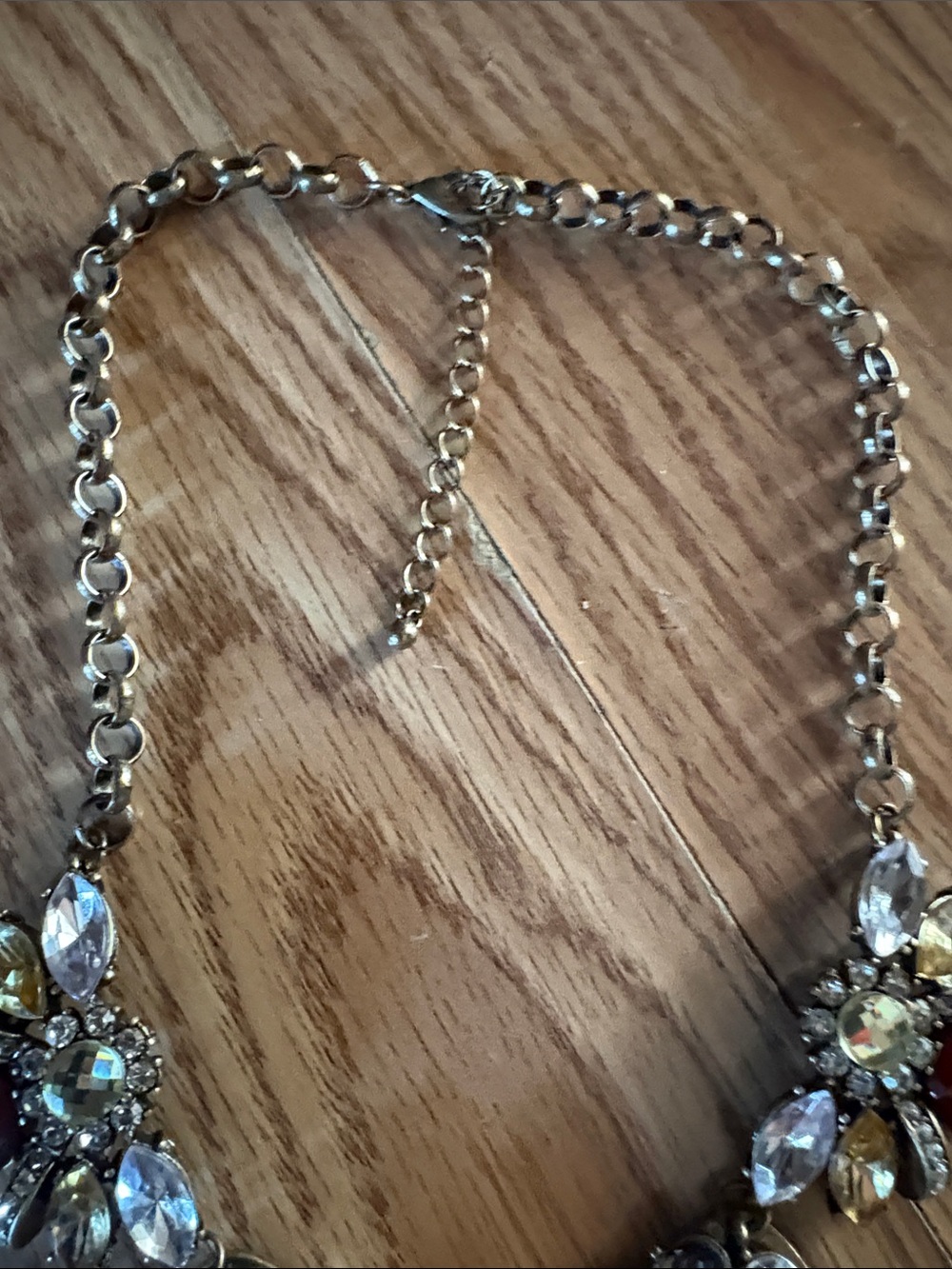 VINTAGE MULTICOLORED RHINESTONES GLASS STONE ANTIQUE GOLD-TONE 16-19" NECKLACE - Picture 4 of 10